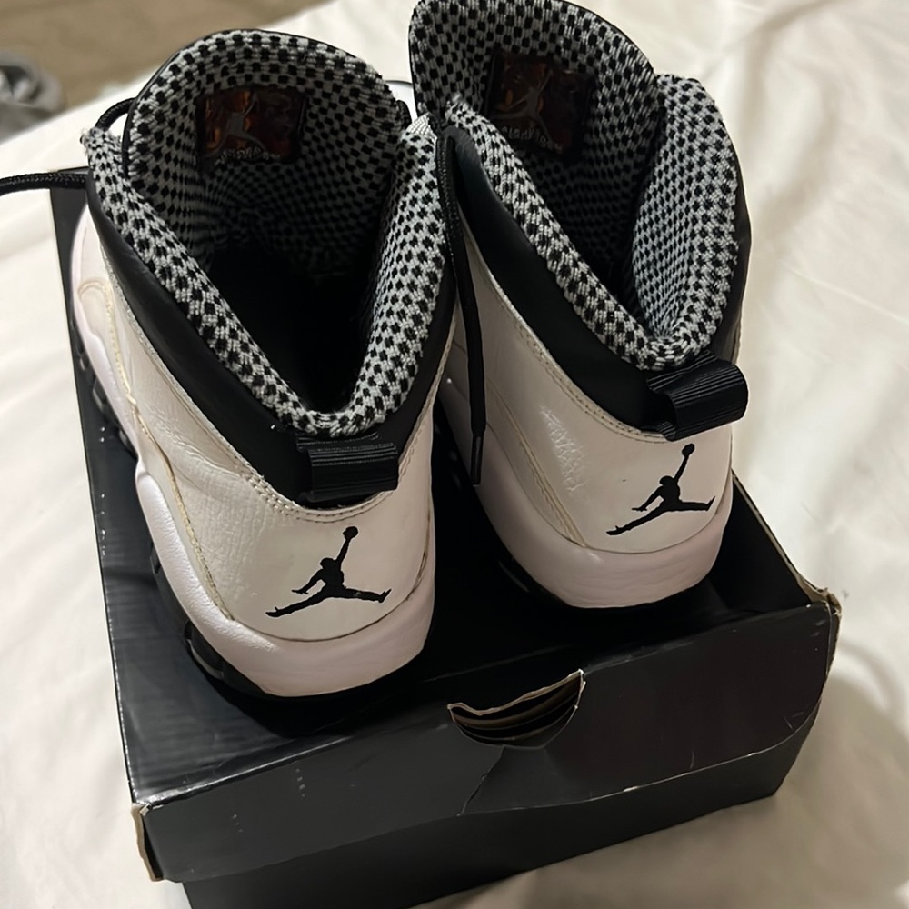 Retro Steel 10's
